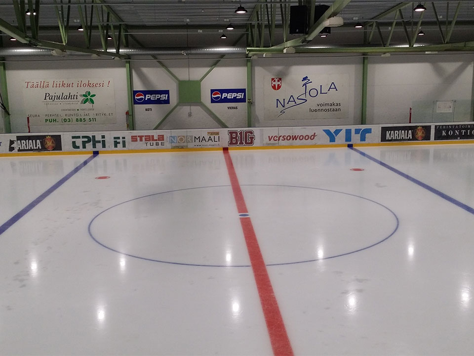 HiCloud-high-bay-in-Ice-Hockey-Rink