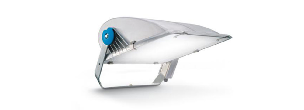 LED sport light with visor 1