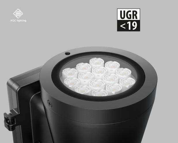 low UGR 19 wall pack light