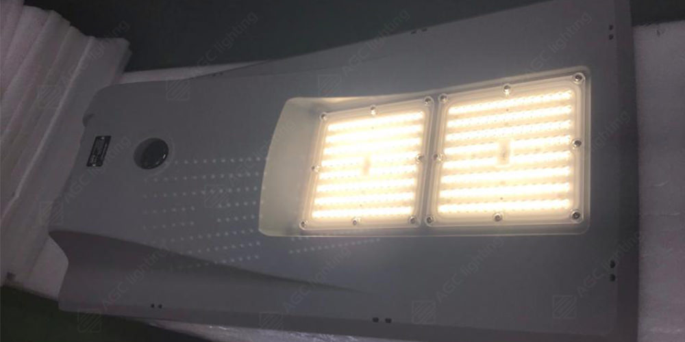 outdoor streetlight with microwave sensor