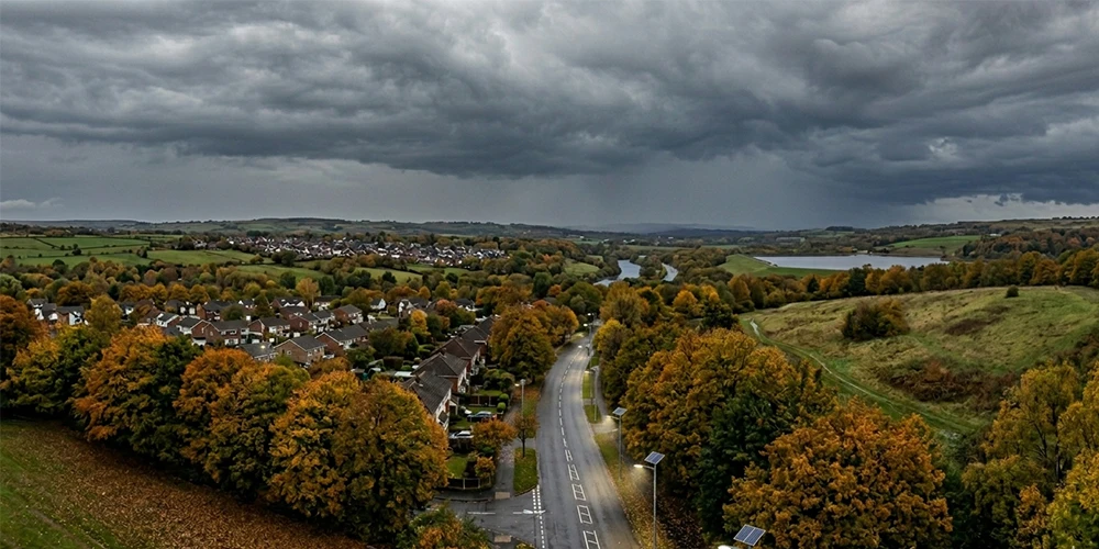 How to Keep Solar Lights Running in Winter and Cloudy Weather