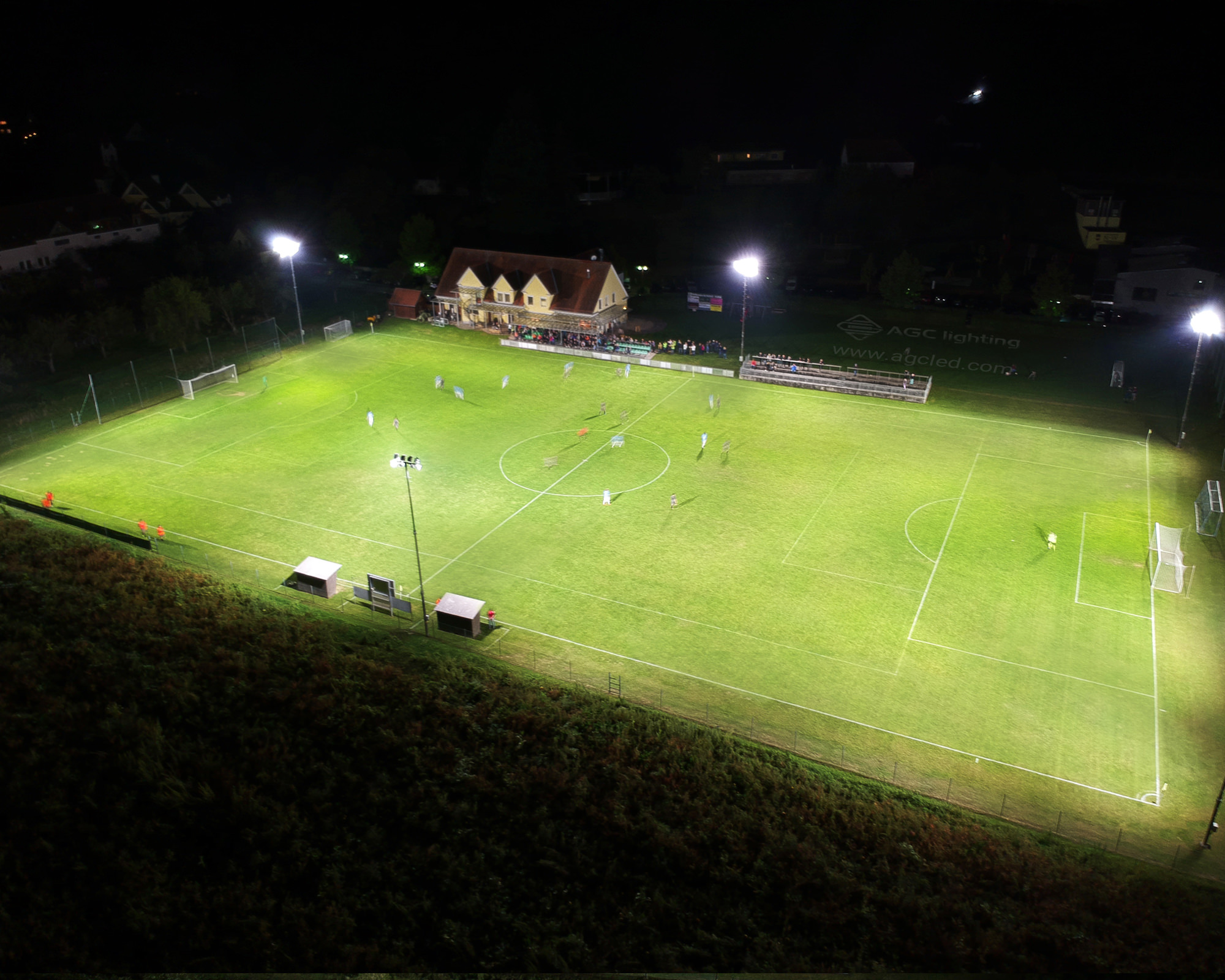 600W flood light in community soccer field