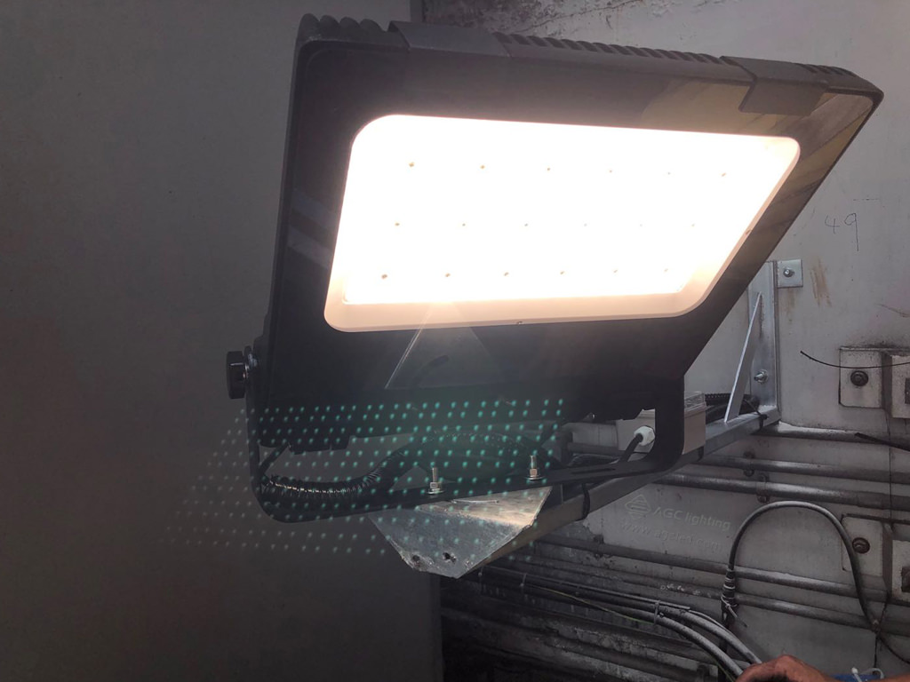 flood light inside building bracket install