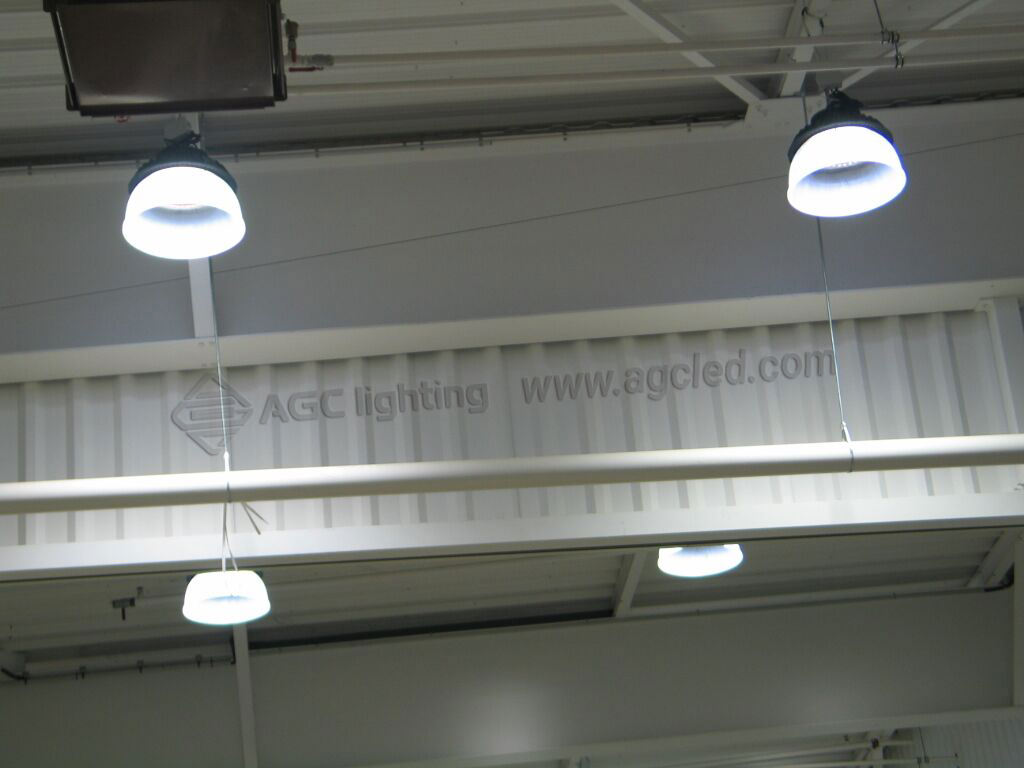 high bay light with acrylic reflector in supermarket lighting project