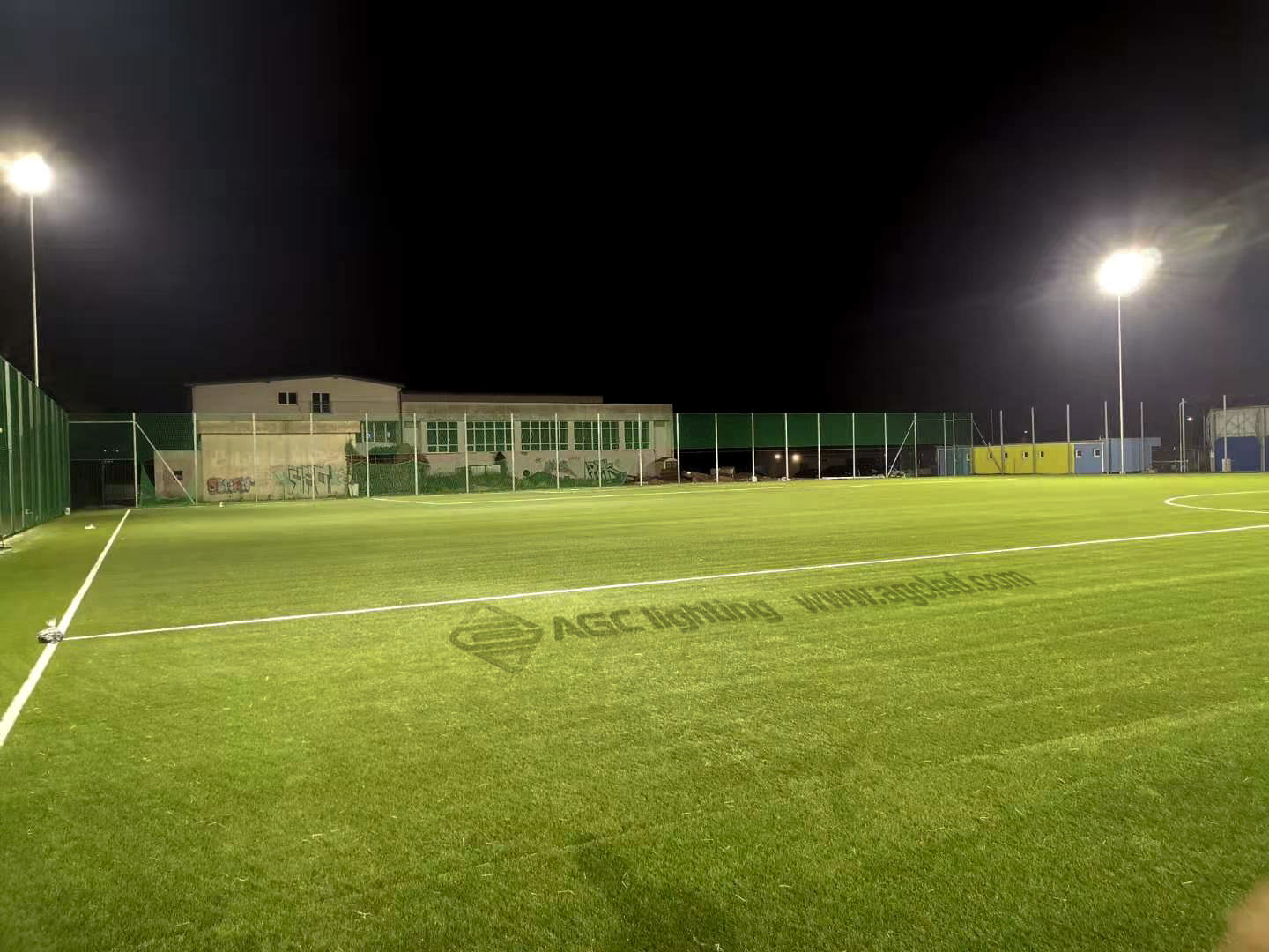 5000K Ra70 high bay light in football field lighting project