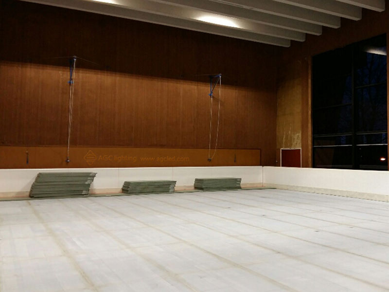 basketball court 750lux under 180w linear light