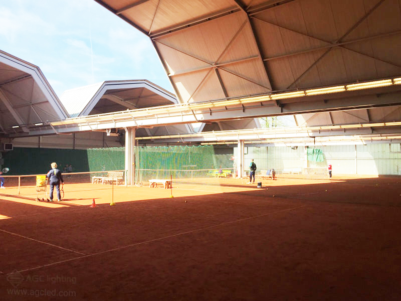 60°x90° light distribution linear light in tennis club