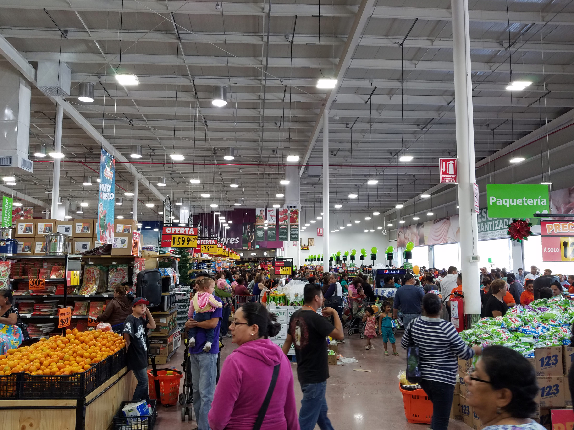 90W linear high bay light illuminate supermarket