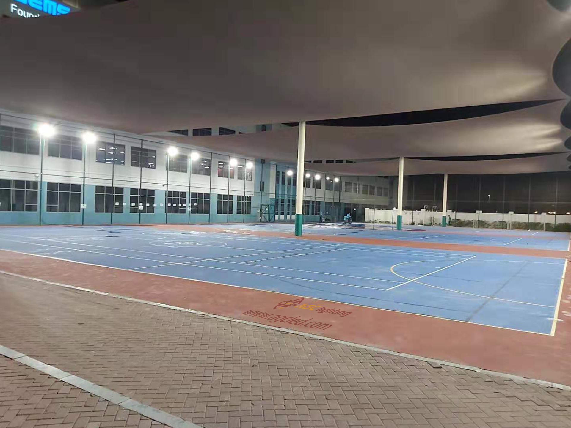 school tennis court lighting project 240w led flood light