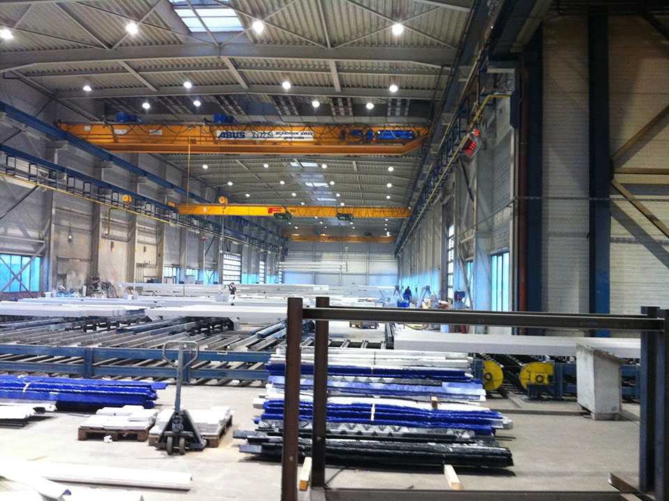 HiCloud-high-bay-used-in-steel-factory